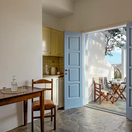 Anatoli Apartment *